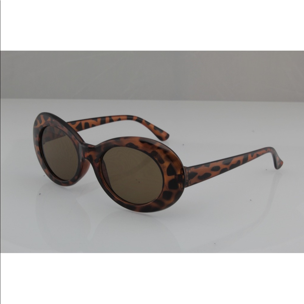Retro Oval Sunglasses Tapered Arms round lenses - Picture 4 of 6
